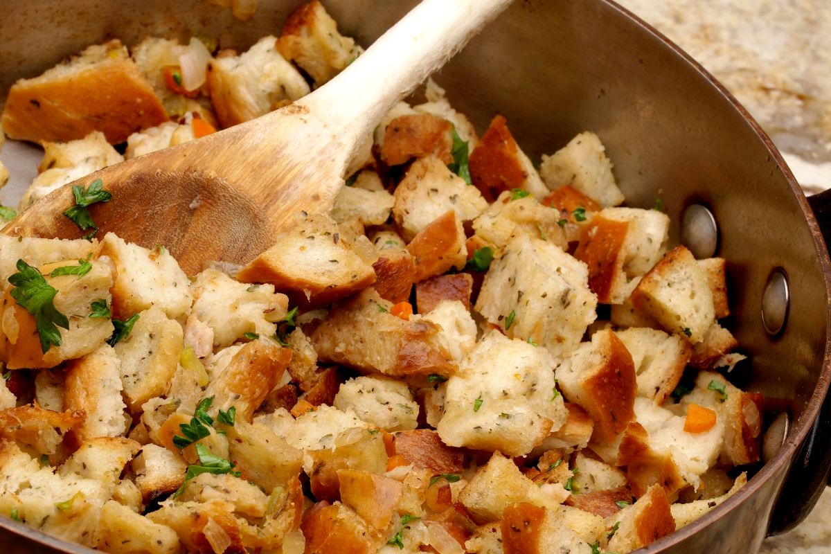 Sourdough bread cubes for stuffing