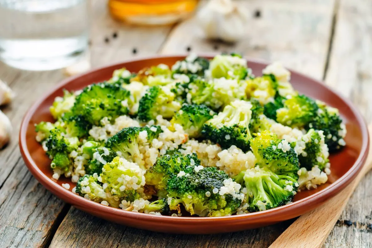 Broccoli feta soup, Creamy broccoli soup with feta, Healthy broccoli soup recipe