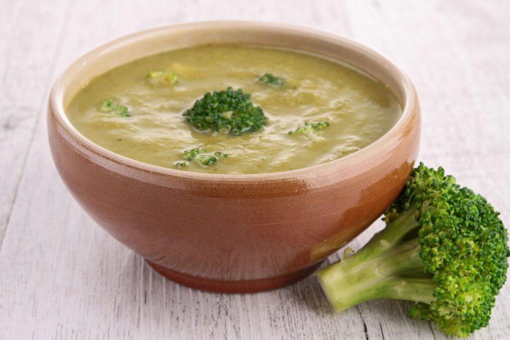 Broccoli feta cheese soup, Creamy broccoli soup with feta, Healthy broccoli soup recipe